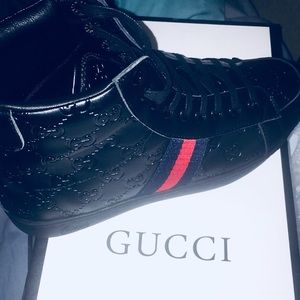 Gucci High Top leather sneakers
